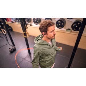 Open your ears. Hit your stride.