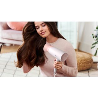 Seria 3000 Suszarka do włosów z nasadką ThermoProtect