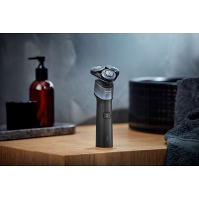 Close shave. Extra skin protection*