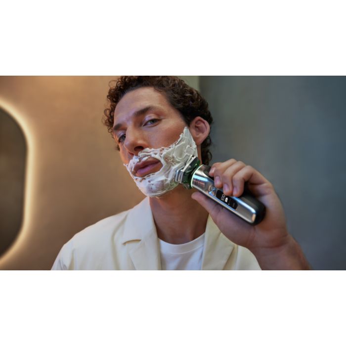 Philips Norelco Shaver Series 9000 Wet & Dry Electric Shaver