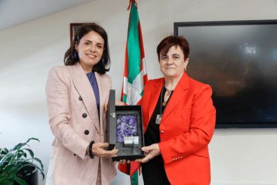 Entrega premio Philips 100% Digital - Lore Bilbao y María Felpeto