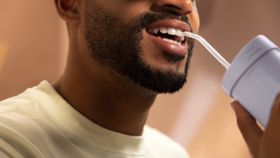 Compact Flosser 1000