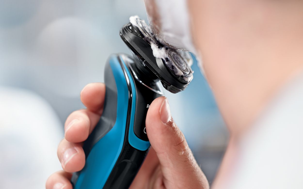 Shaver series 5000 ウェット＆ドライ電気シェーバー S5050/05 | Philips