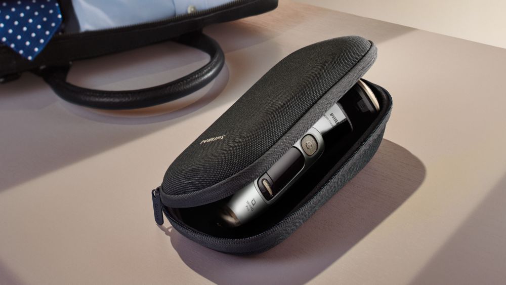 Protects your shaver and accessories