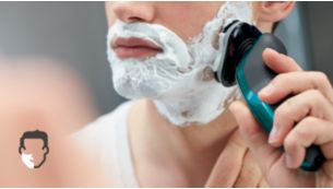 Obtenha um barbear confortável a seco ou refrescante a húmido com AquaTec