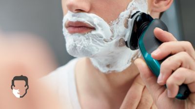 Obtenha um barbear confortável a seco ou refrescante a húmido com AquaTec