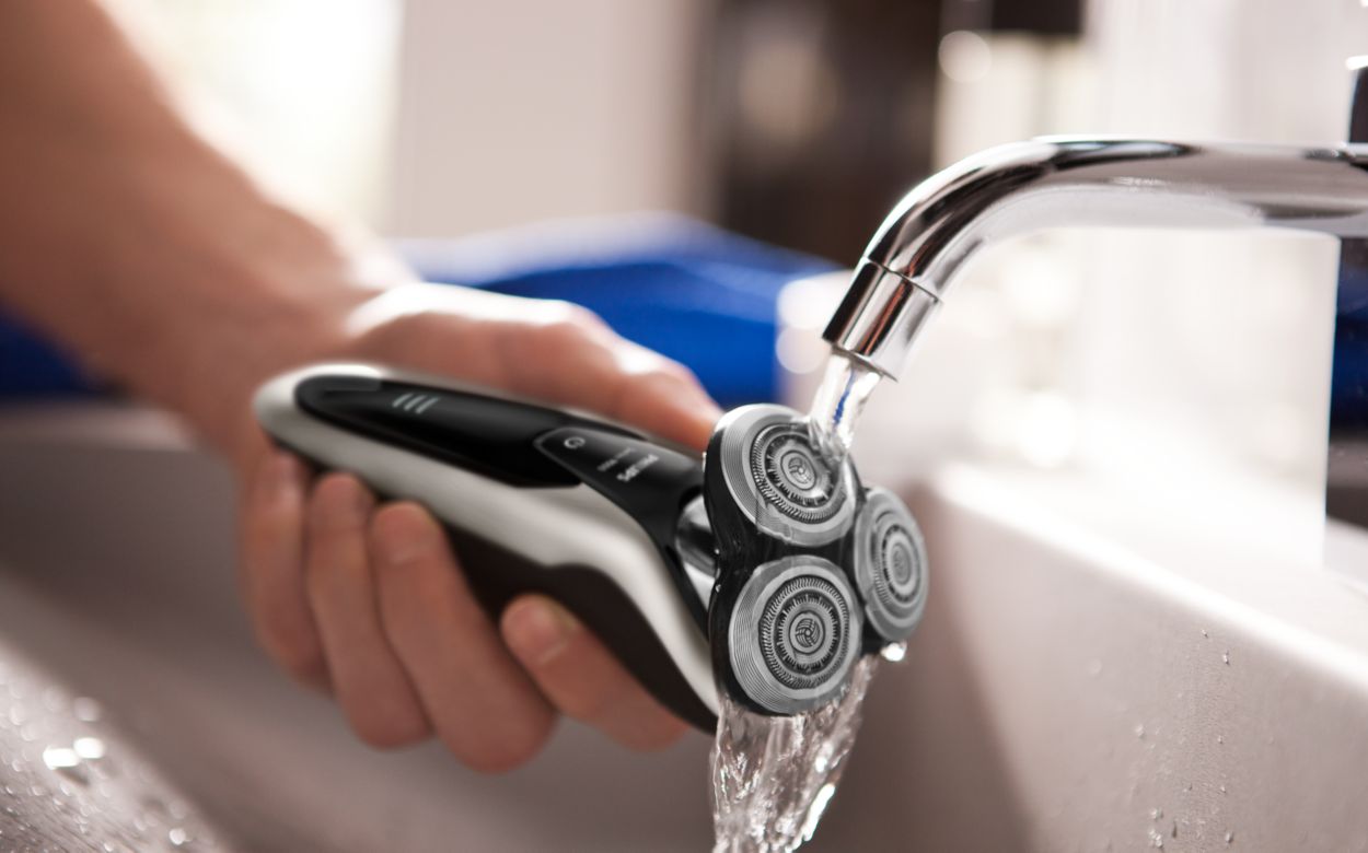 Shaver series 9000 Wet and dry electric shaver S9041/12 | Philips