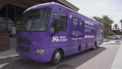 Autobús del centro de salud móvil para madres y bebés de March of Dimes