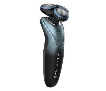 Wet and dry electric shaver