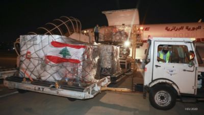 Emergency medical supplies unloaded in Lebanon