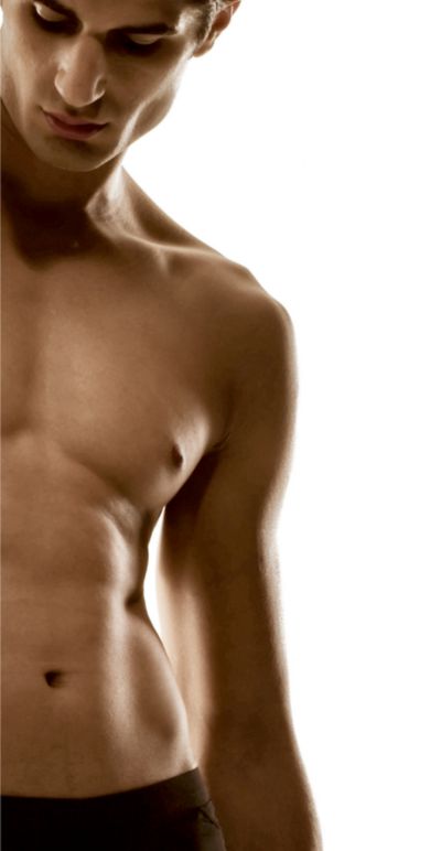 NOT suitable for red, grey, light-blond hair and skin type VI