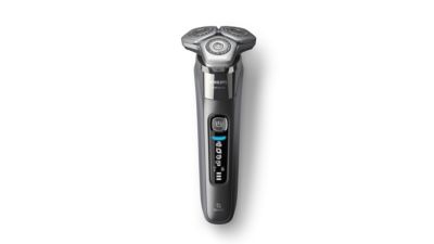 오각형 쉐이빙 헤드와 디지털 디스플레이를 갖춘 SkinIQ 8000 시리즈 전기면도기