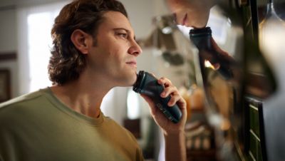 Norelco Shaver 2600 Wet & Dry Electric Shaver - thumbnail 10