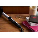 במרחק של ליפוף אחד מתלתלים מושלמים