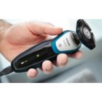 Afeitada, modelado y cuidado corporal en una herramienta