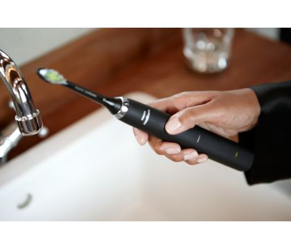 DiamondClean ソニッケアー ダイヤモンドクリーン HX9302/51 | Sonicare