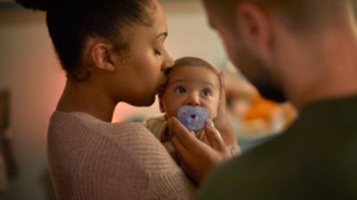 Follows the curves of the face for baby's comfort