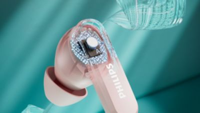 4 mic technology. Clearer calls, even in crowded places