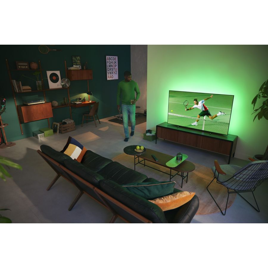 Lifelike picture. Magical light.