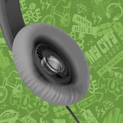 Finely tuned 40mm premium drivers deliver precision sound