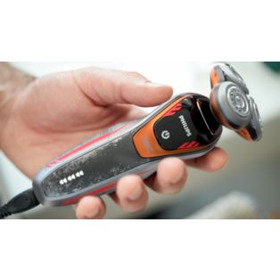 Shaver series 5000 Elektrischer Nass- und Trockenrasierer