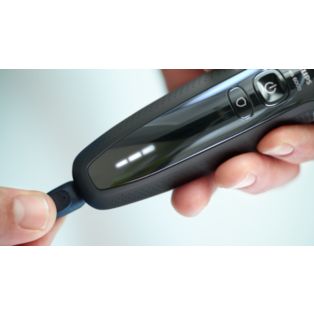 Shaver series 6000 Wet and dry electric shaver