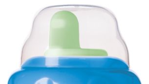 Snap-top lid keeps spout clean