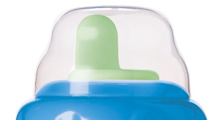 Snap-top lid keeps spout clean