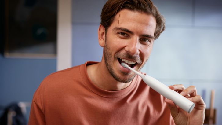 Sonicare Series 6100