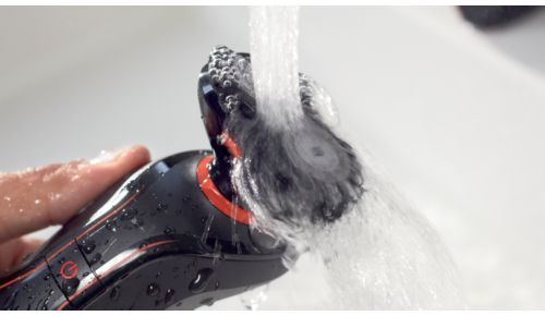 Håndgrebet og kropsplejetilbehøret er modstandsdygtige over for vand