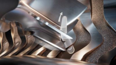 Up to 0.00 mm skin-level closeness with our Lift & Cut System