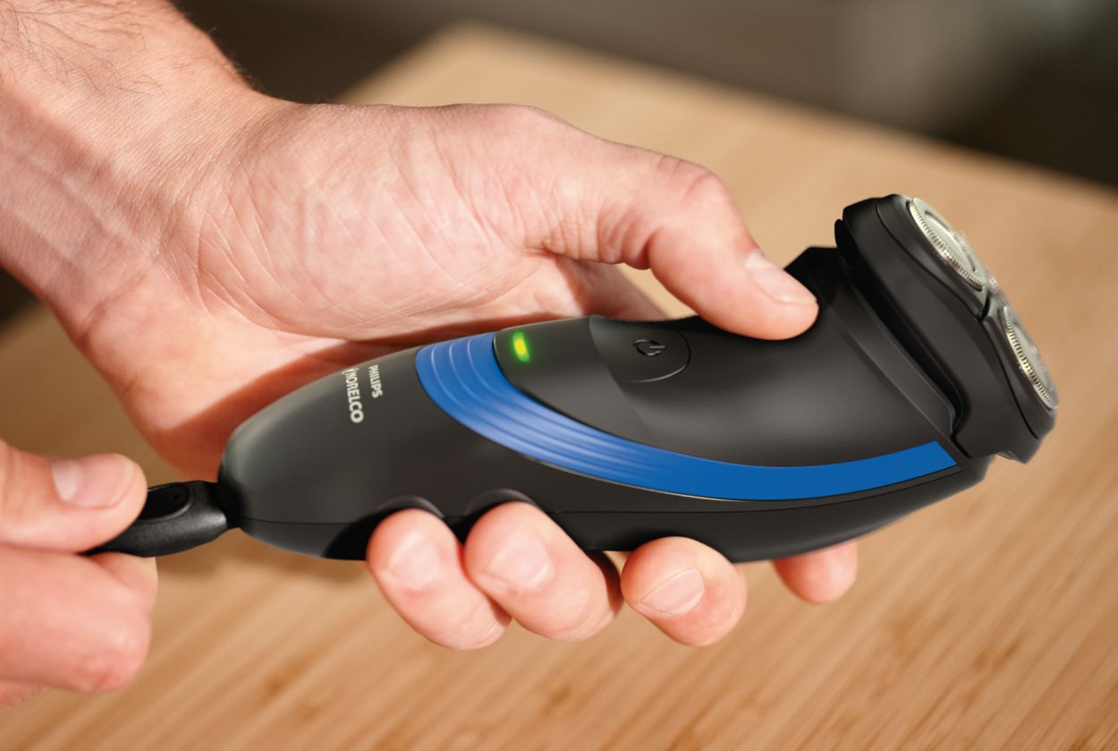 Philips Norelco Shaver 2100 S1560/81 - Rasoir Électrique Rotatif 3 Têtes - Wet & Dry, Tondeuse, Rechargeable