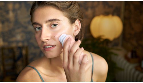 Geleverd met VisaPure-minigezichtsreiniger