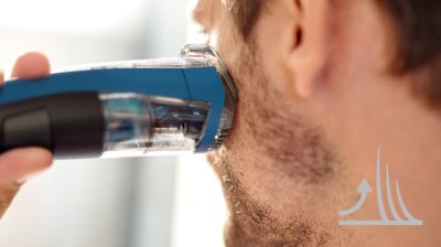 Richtet die Haare auf und führt sie zur Klinge für ein müheloses gleichmäßiges Trimmen