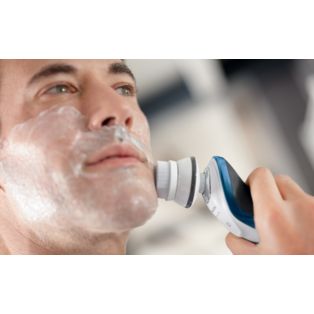 Shaver series 7000 Elektrischer Nass- und Trockenrasierer