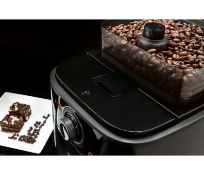 Cafetera Philips Grind & Brew HD7767 automática negra y metal expreso 230V