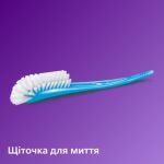 Підтримує індивідуальний ритм пиття дитини