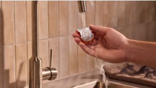 Washable blades for easy cleaning and maintenance