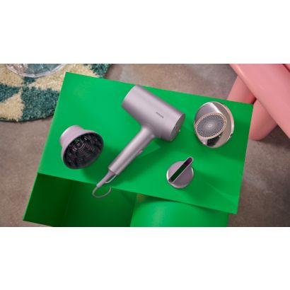 O 20 % rychlejší*. Lehčí**. Bez poškození teplem********.