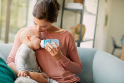 Avent Anti-colic bottle with AirFree vent - thumbnail 5