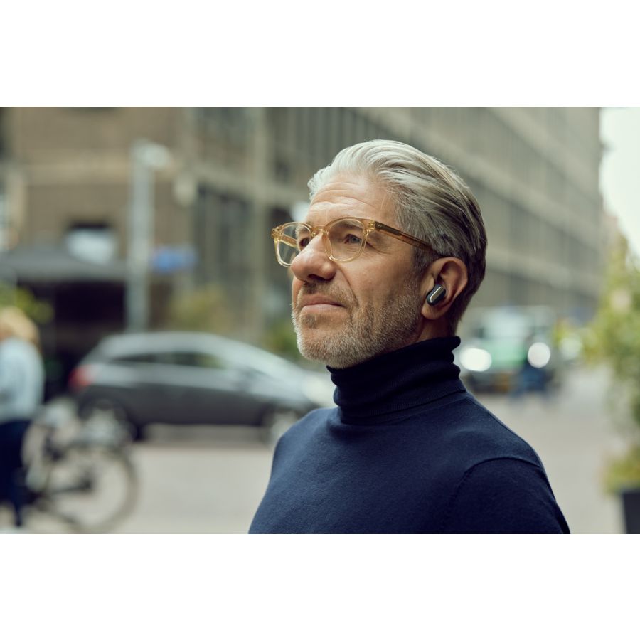 The earbuds that love to socialise