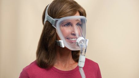 Full face mask for patients with adjustment difficulties