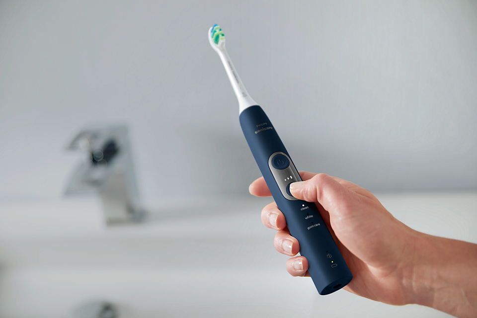 ProtectiveClean 6100 Sonic electric toothbrush HX6871/85 ProtectiveClean 6100 Sonic electric toothbrush HX6871/85