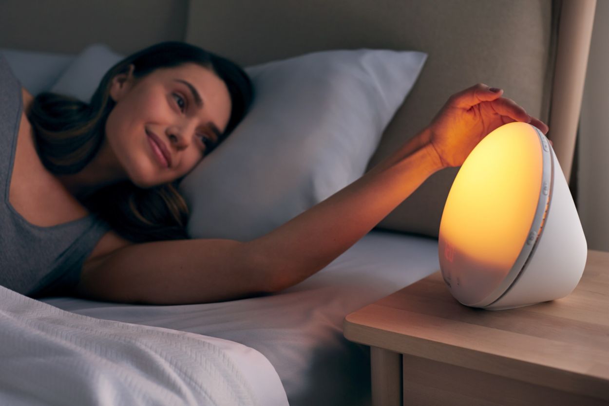 Wake-up Light di Philips: ecco la sveglia che riproduce l'alba