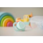 Soothing newborns from day 1