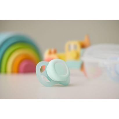 Soothing newborns from day 1