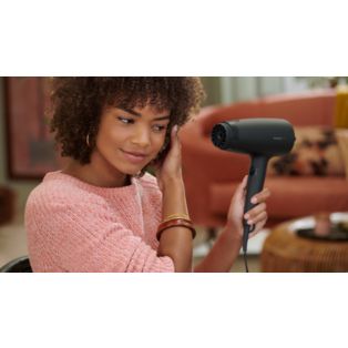 Seria 3000 Suszarka do włosów z nasadką ThermoProtect