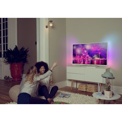 Televisor Smart LED Full HD delgado