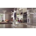 Powerful and easy control handblender