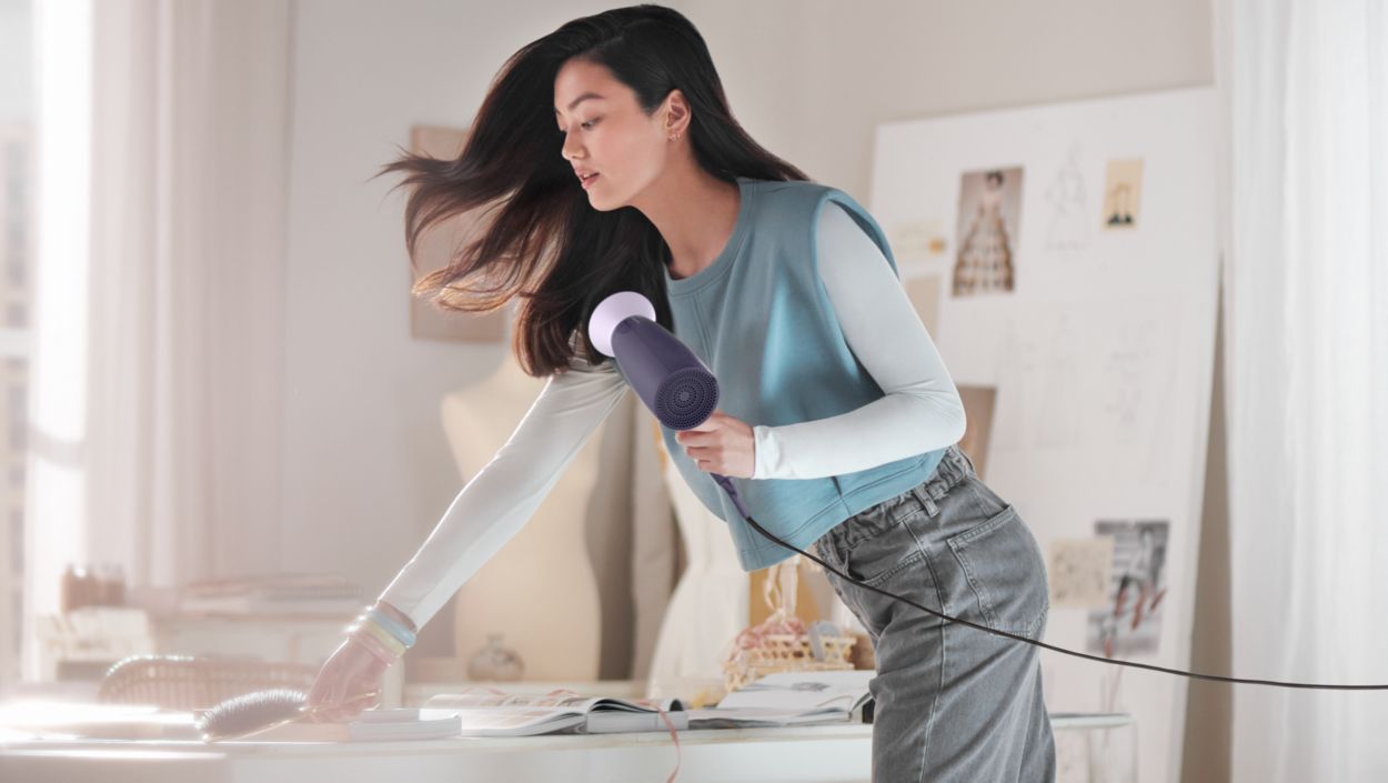 3000 Series Hair Dryer BHD340/10 | Philips